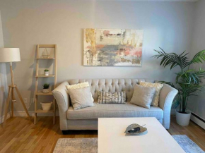 67 - Walking distance to downtown